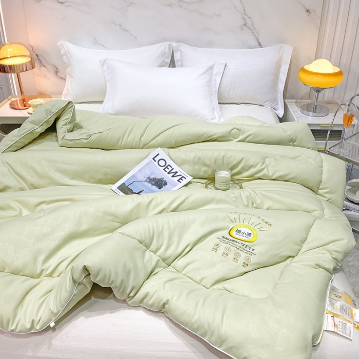 91家纺网 家纺一手货源 找家纺 丽卡家纺 2023新款绵小芙蚕绒棉暖绒被 绵小芙-清新绿