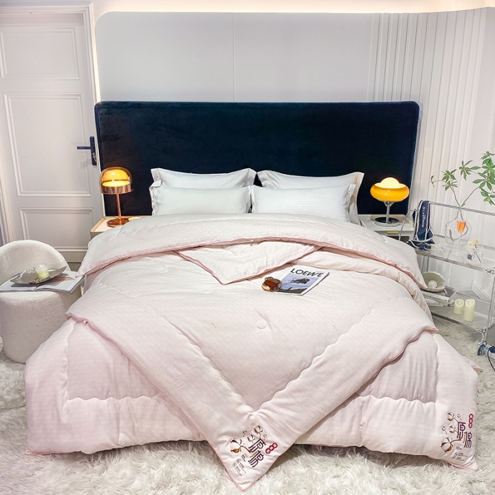 91家纺网 家纺一手货源 找家纺 丽卡家纺 家居馆 2023新款绵豆豆子母被 绵豆豆子母被-粉色