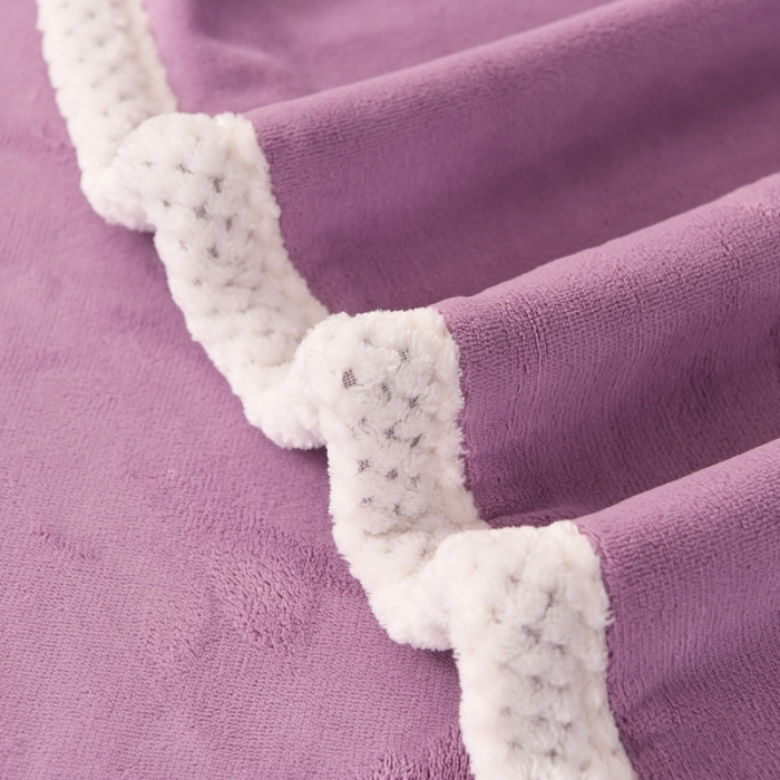 91家纺网 家纺一手货源 找家纺 澳洲羽2024新款防静电高克重纯色丝滑宽边牛奶绒四件套复古紫