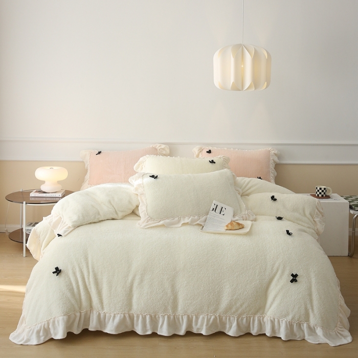 91家纺网 家纺一手货源 找家纺 玛奇朵  2022高克重进口泰迪绒三件套四件套-仙朵系列 仙朵-白