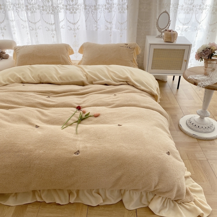 91家纺网 家纺一手货源 找家纺 玛奇朵 2022秋冬新款泰迪绒刺绣系列四件套 泰迪-栗色