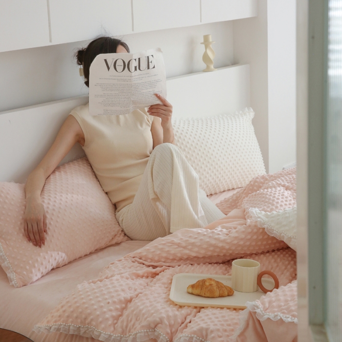 91家纺网 家纺一手货源 找家纺 玛奇朵 2022升级版A类豆豆绒梦露系列四件套 梦露-婴儿粉