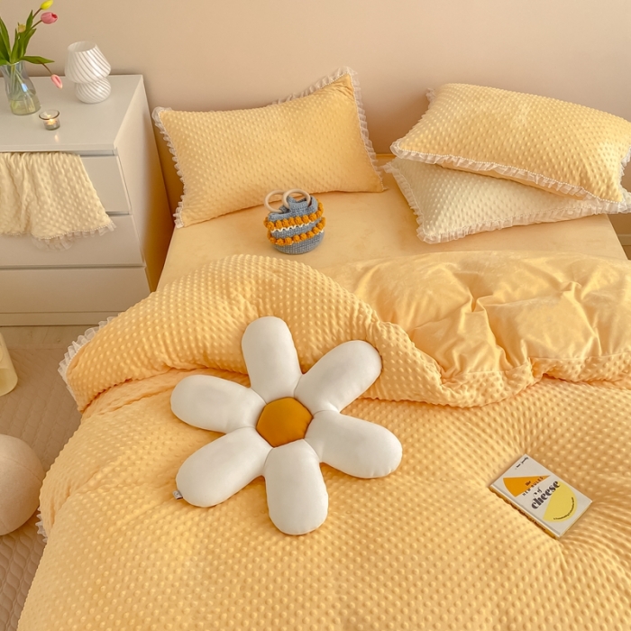 91家纺网 家纺一手货源 找家纺 玛奇朵  2022升级版A类豆豆绒梦露系列四件套 梦露-亮丽黄