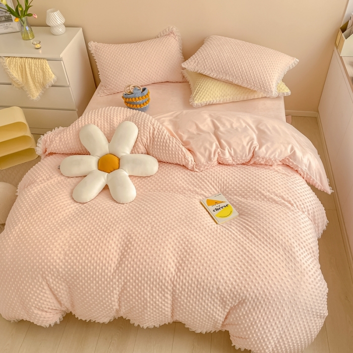 91家纺网 家纺一手货源 找家纺 玛奇朵  2022升级版A类豆豆绒梦露系列四件套 梦露-婴儿粉