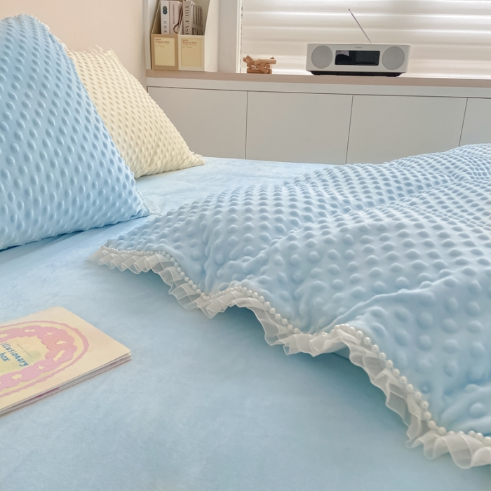 91家纺网 家纺一手货源 找家纺 玛奇朵  2022升级版A类豆豆绒梦露系列四件套 梦露-婴儿蓝