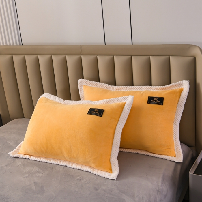 91家纺网 家纺一手货源 找家纺 澳洲羽2024新款防静电高克重纯色丝滑宽边牛奶绒四件套黄-灰