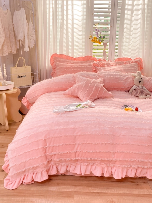 91家纺网 家纺一手货源 找家纺 欧冠家纺 2022新款 高端牛奶绒提花四件套 蜜桃粉