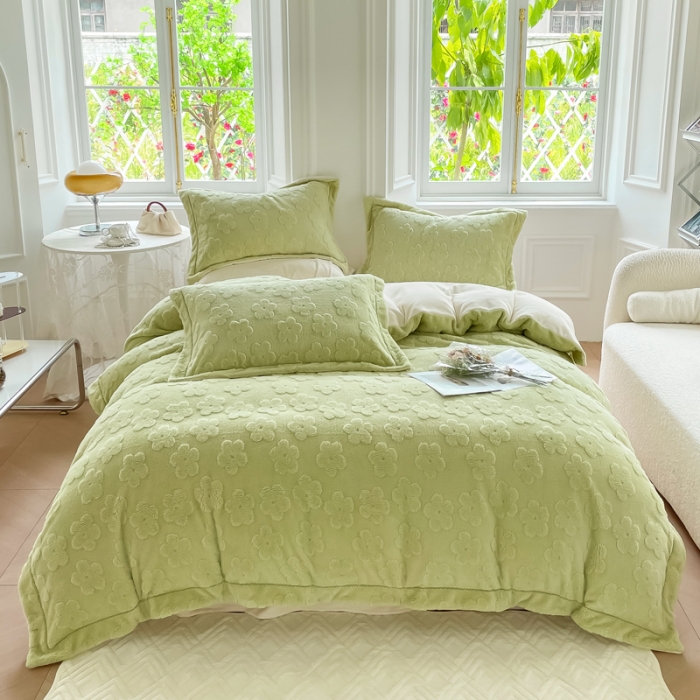 91家纺网 家纺一手货源 找家纺 新A类高克重ykk拉链提花牛奶绒四件套直播 浅浅花漾（绿）