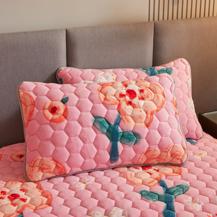 91家纺网 家纺一手货源 找家纺 柔品 2025新款牛奶绒床笠 花海-玉