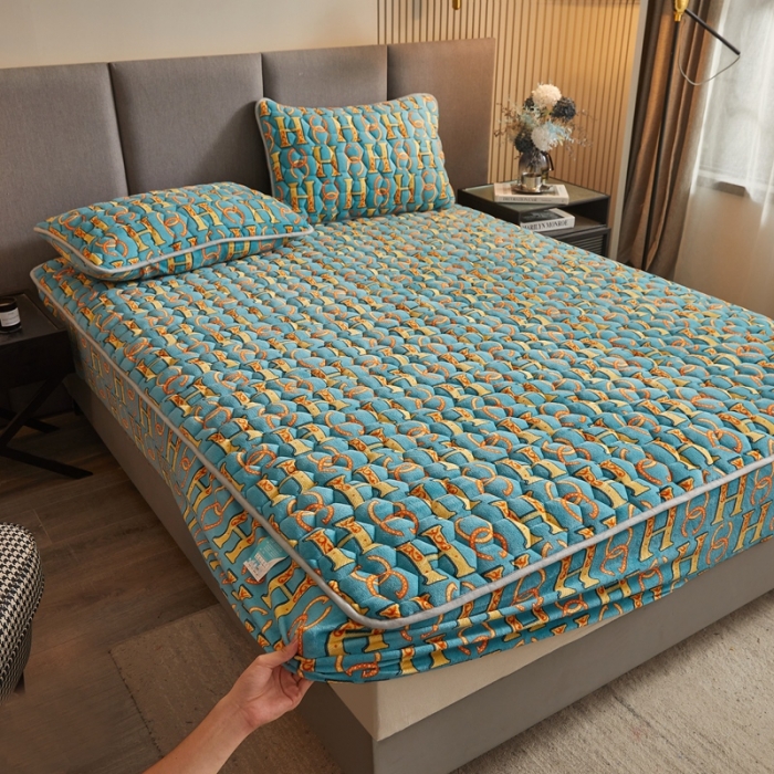 91家纺网 家纺一手货源 找家纺 柔品 2025新款牛奶绒床笠 卡其尔-绿