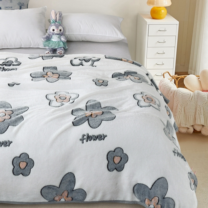 91家纺网 家纺一手货源 找家纺 好艺佳新款240克雪花绒毯法莱绒毯床单加厚毛毯花香四溢