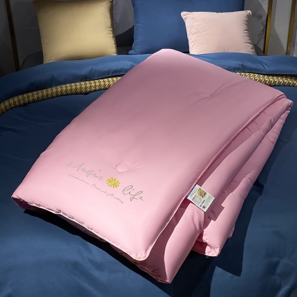 91家纺网 家纺一手货源 找家纺 （总）子由 2022新款水洗棉亲肤绣花大豆纤维被【包质检】