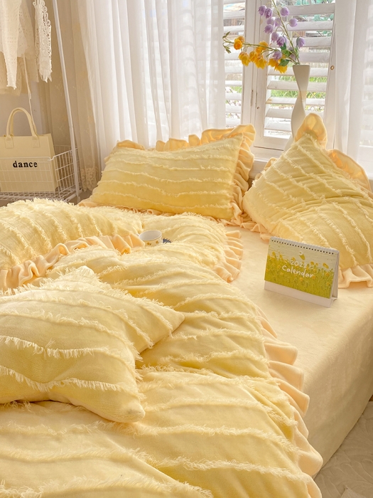 91家纺网 家纺一手货源 找家纺 绒世界 2022新款 高端牛奶绒提花四件套 柠檬黄