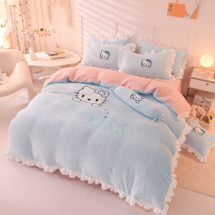 91家纺网 家纺一手货源 找家纺 绒世界2022新款高端牛奶绒卡通刺绣四件套 kiss猫-蓝粉