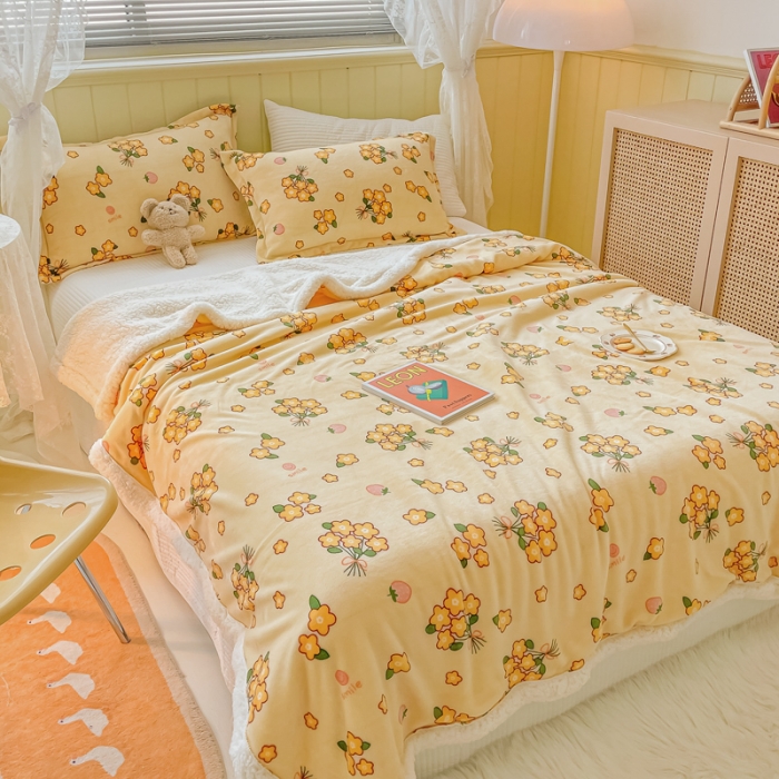 91家纺网 家纺一手货源 找家纺 沐慕  2022新款牛奶绒拼羊羔绒毛毯 花儿朵朵