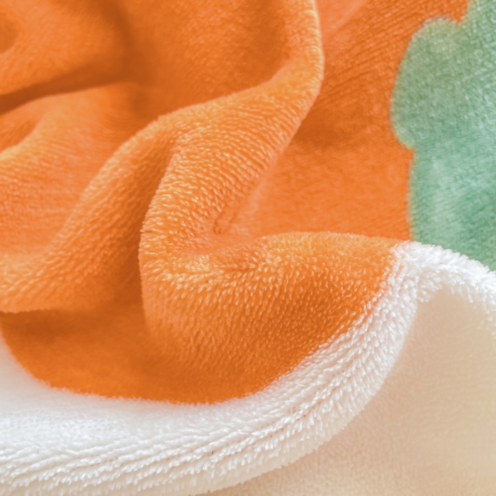 91家纺网 家纺一手货源 找家纺 沐慕  2022新款牛奶绒拼羊羔绒毛毯 甜橙小熊