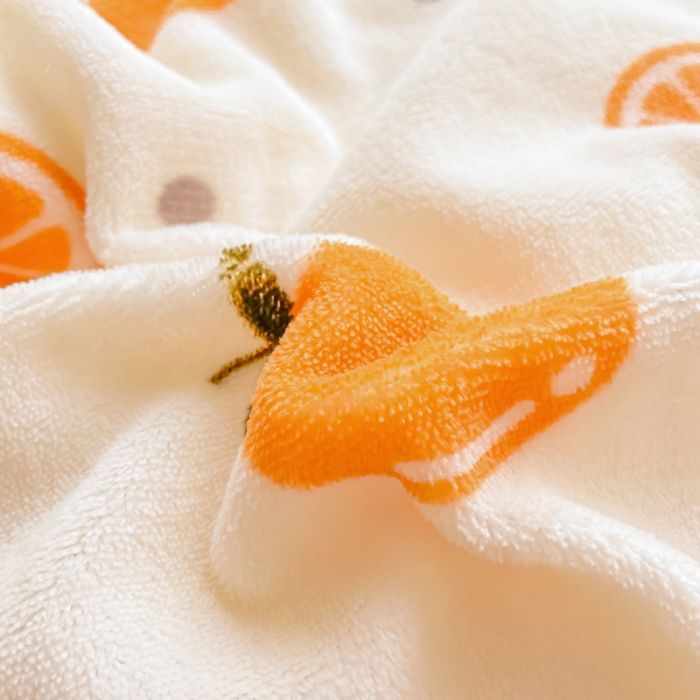 91家纺网 家纺一手货源 找家纺 沐慕  2022新款牛奶绒拼羊羔绒毛毯 小橙子