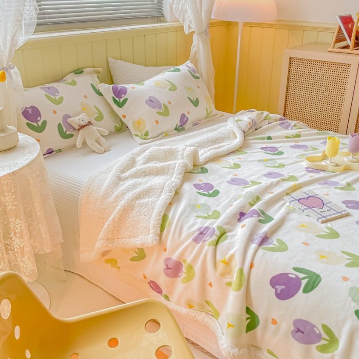 91家纺网 家纺一手货源 找家纺 沐慕  2022新款牛奶绒拼羊羔绒毛毯 郁金香