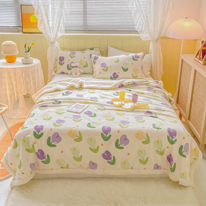 91家纺网 家纺一手货源 找家纺 沐慕  2022新款牛奶绒拼羊羔绒毛毯 郁金香