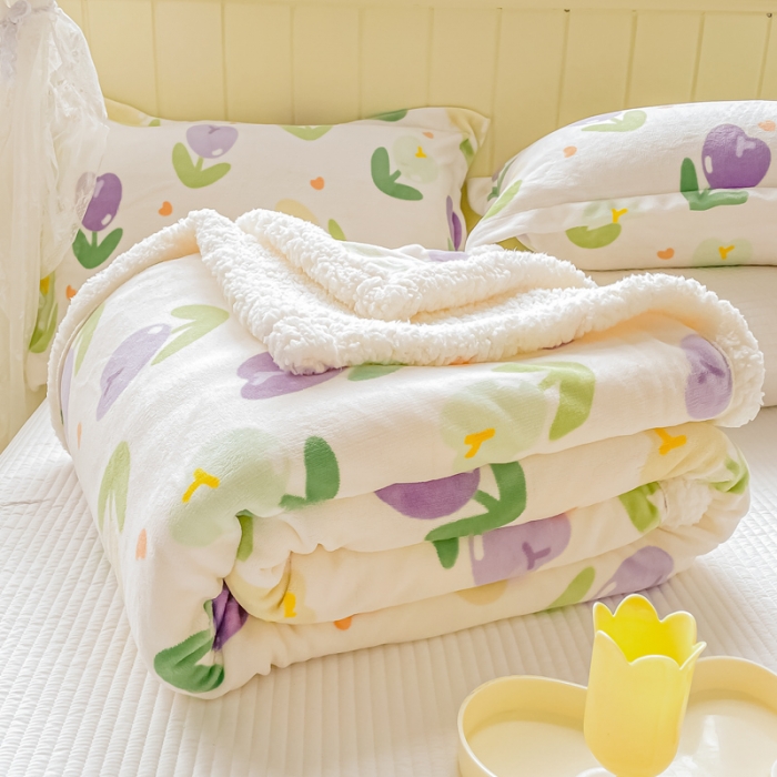 91家纺网 家纺一手货源 找家纺 沐慕  2022新款牛奶绒拼羊羔绒毛毯 郁金香