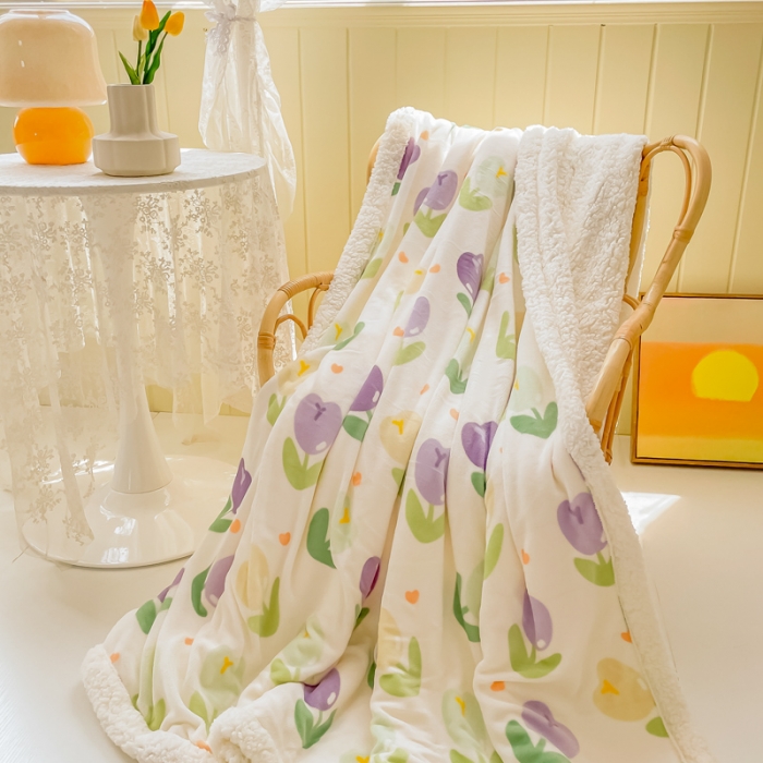 91家纺网 家纺一手货源 找家纺 沐慕  2022新款牛奶绒拼羊羔绒毛毯 郁金香