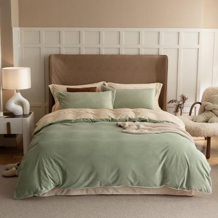 91家纺网 家纺一手货源 找家纺 万盛家纺 2025新款德芙绒牛奶绒法莱双拼四件套 浅豆绿-浅米