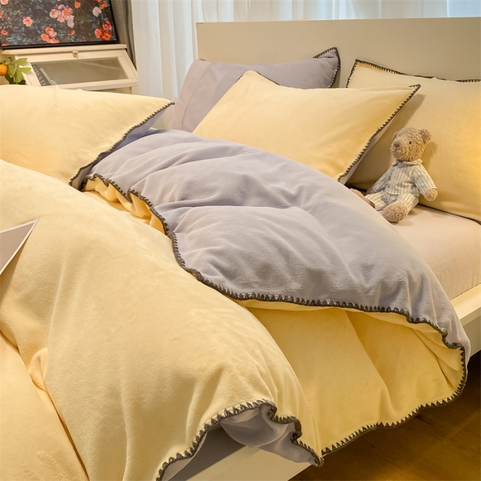 91家纺网 家纺一手货源 找家纺 眠帛家居 2022新款牛奶绒贝壳边四件套 奶黄-浅紫