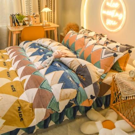 91家纺网 家纺一手货源 找家纺 麦朵家居2022新款牛奶绒四件套加厚法莱绒床裙款金貂绒水晶绒四件套 几何小车