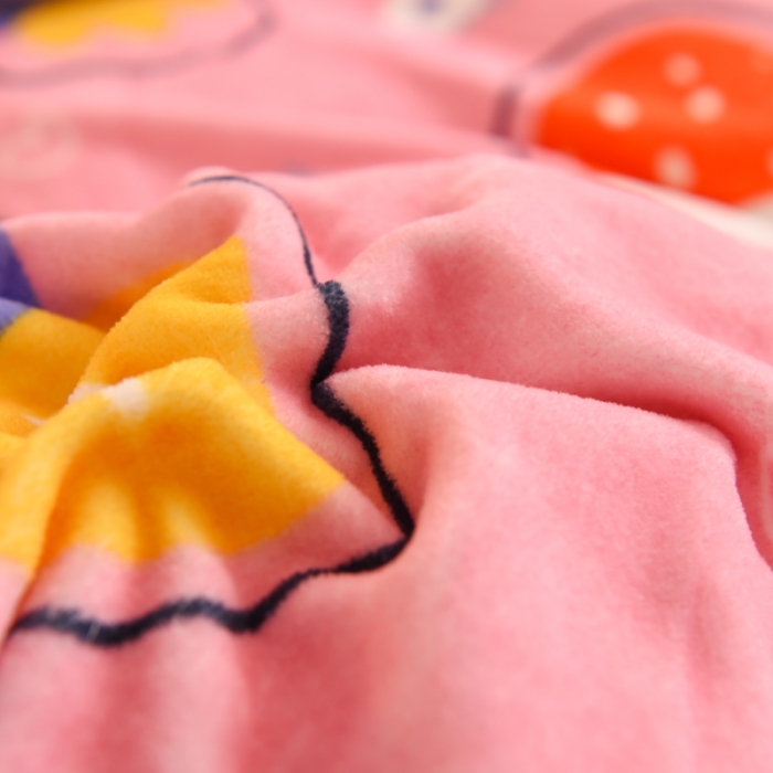 91家纺网 家纺一手货源 找家纺 甜之梦家纺2025新款印花牛奶绒单品被套可定制任何尺寸 粉红草莓