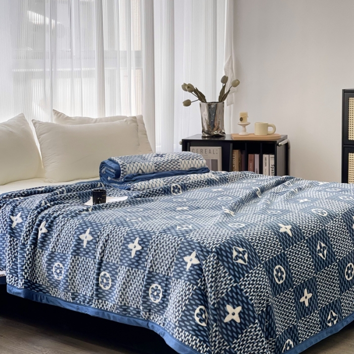 91家纺网 家纺一手货源 找家纺 缔缦 22新款More design AB版复合毛毯 迪克