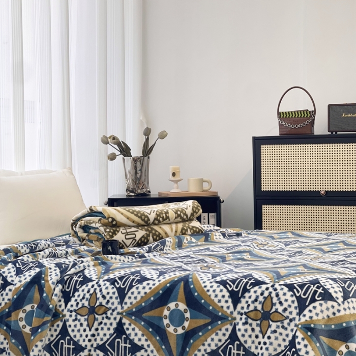 91家纺网 家纺一手货源 找家纺 缔缦 22新款More design AB版复合毛毯 格纳