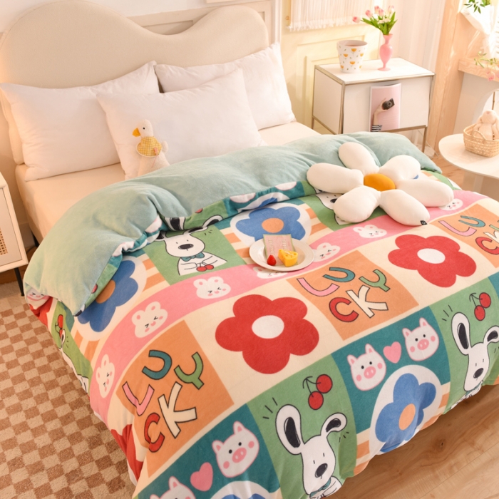 91家纺网 家纺一手货源 找家纺 甜之梦家纺2025新款印花牛奶绒单品被套可定制任何尺寸萌宠跳跳