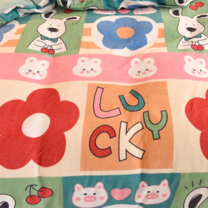 91家纺网 家纺一手货源 找家纺 甜之梦家纺2025新款印花牛奶绒单品被套可定制任何尺寸萌宠跳跳