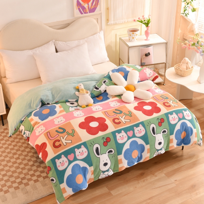 91家纺网 家纺一手货源 找家纺 甜之梦家纺2025新款印花牛奶绒单品被套可定制任何尺寸萌宠跳跳