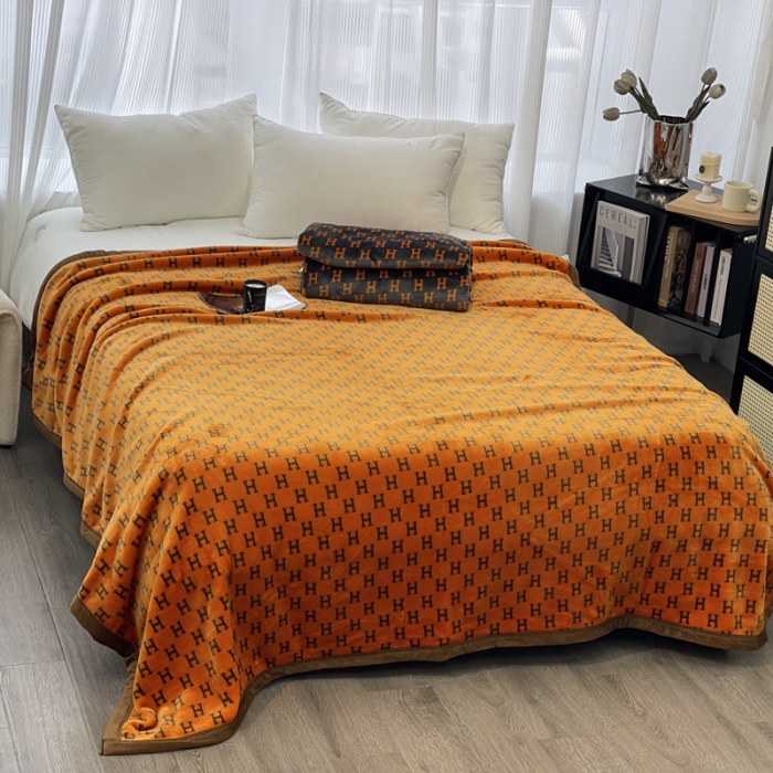 91家纺网 家纺一手货源 找家纺 缔缦 22新款More design AB版复合毛毯 莱卡