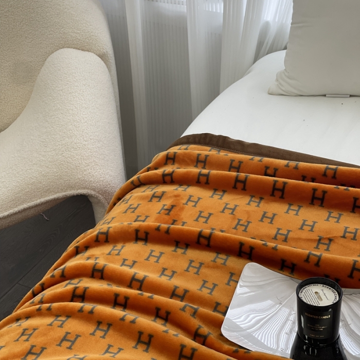 91家纺网 家纺一手货源 找家纺 缔缦 22新款More design AB版复合毛毯 莱卡