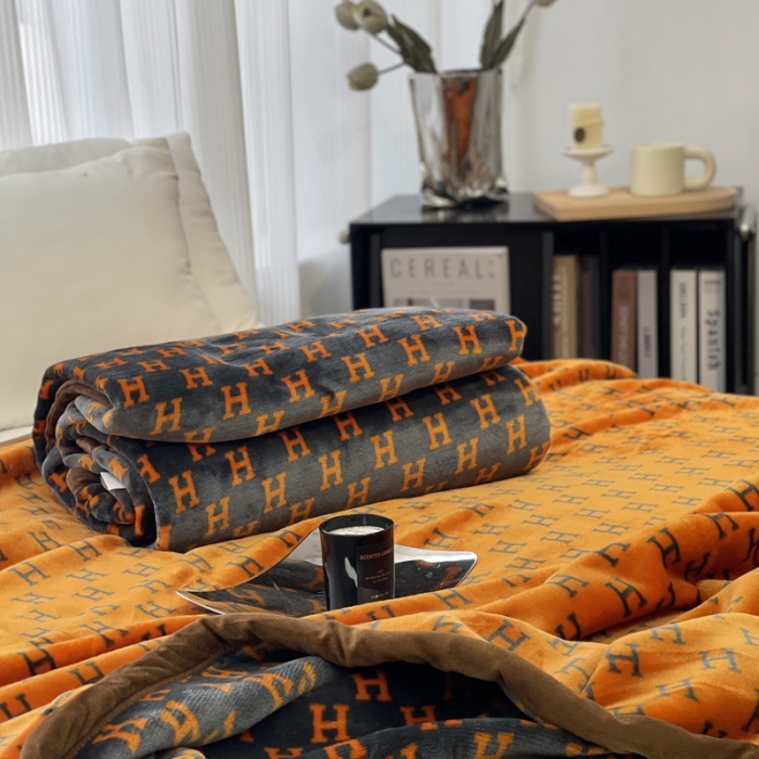 91家纺网 家纺一手货源 找家纺 缔缦 22新款More design AB版复合毛毯 莱卡