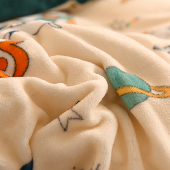 91家纺网 家纺一手货源 找家纺 甜之梦家纺2025新款印花牛奶绒单品被套可定制任何尺寸 太空机器人米白