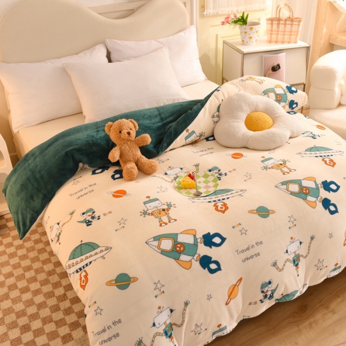 91家纺网 家纺一手货源 找家纺 甜之梦家纺2025新款印花牛奶绒单品被套可定制任何尺寸 太空机器人米白