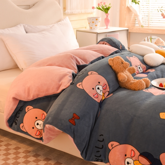 91家纺网 家纺一手货源 找家纺 甜之梦家纺 2025新款印花牛奶绒单品被套可定制任何尺寸 雪花熊