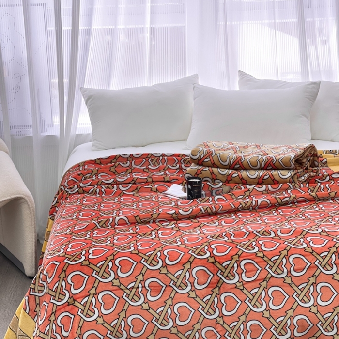 91家纺网 家纺一手货源 找家纺 缔缦 22新款More design AB版复合毛毯 苏黎世