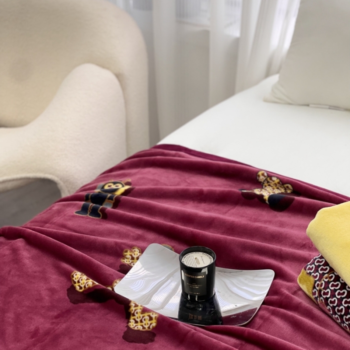 91家纺网 家纺一手货源 找家纺 缔缦 22新款More design AB版复合毛毯 瓦卡斯