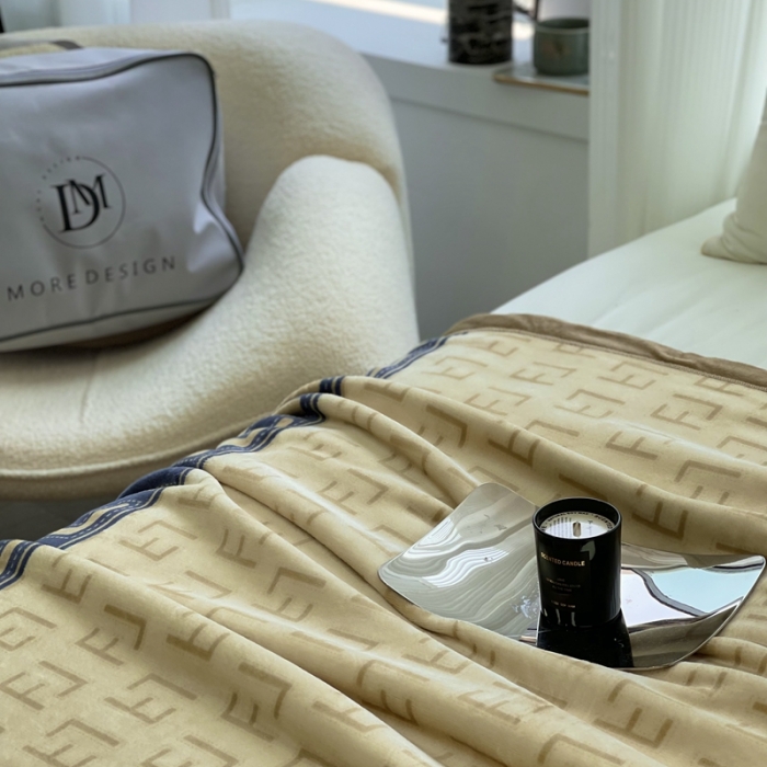 91家纺网 家纺一手货源 找家纺 缔缦 22新款More design AB版复合毛毯 温蒂