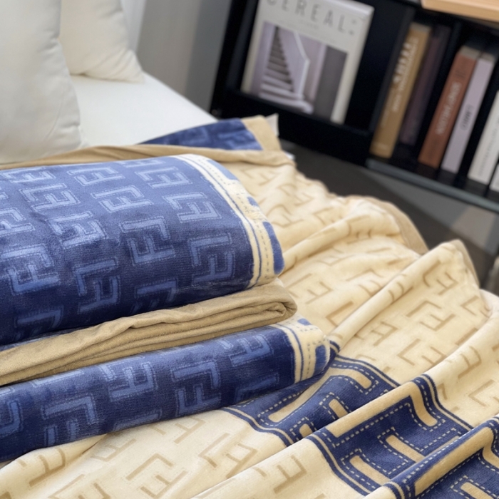 91家纺网 家纺一手货源 找家纺 缔缦 22新款More design AB版复合毛毯 温蒂