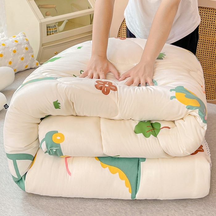 91家纺网 家纺一手货源 找家纺 2022新款直播爆款水洗棉印花小花边春秋被冬被 萌萌恐龙