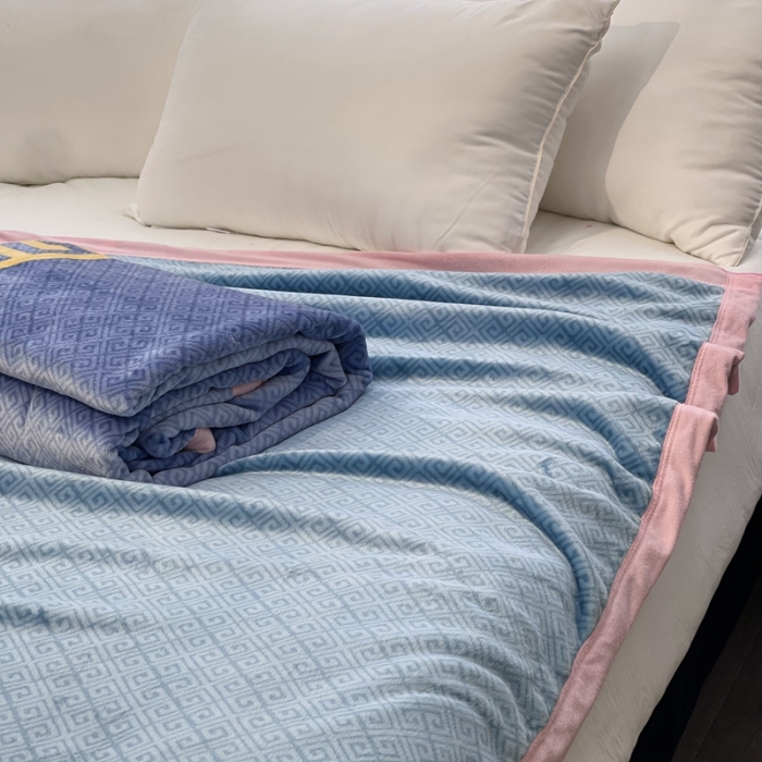 91家纺网 家纺一手货源 找家纺 缔缦 22新款More design AB版复合毛毯 希梵