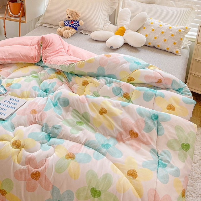 91家纺网 家纺一手货源 找家纺 2022新款直播爆款水洗棉印花小花边春秋被冬被 凝夏