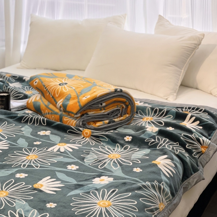 91家纺网 家纺一手货源 找家纺 缔缦 22新款More design AB版复合毛毯 小雏菊