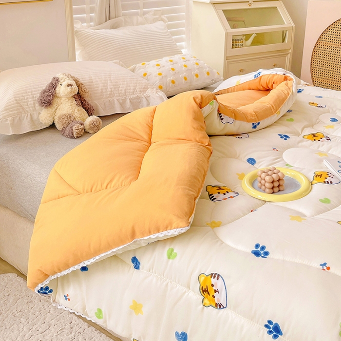 91家纺网 家纺一手货源 找家纺 2022新款直播爆款水洗棉印花小花边春秋被冬被 小老虎