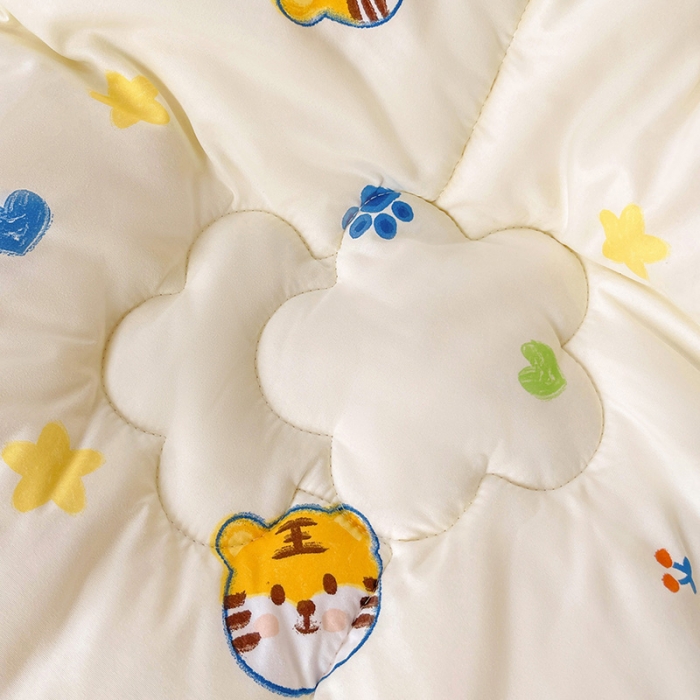 91家纺网 家纺一手货源 找家纺 2022新款直播爆款水洗棉印花小花边春秋被冬被 小老虎